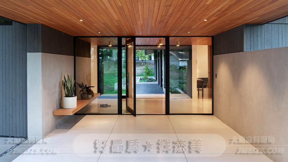 大连装修潮流趋势之原木风/自然原木暖阳漫庭之门庭回廊-大连k1体育装饰官网